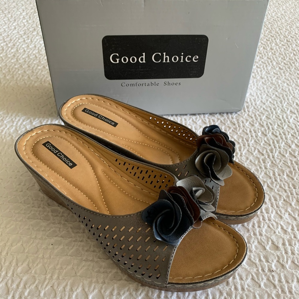 Brand New Never Worn Size 9